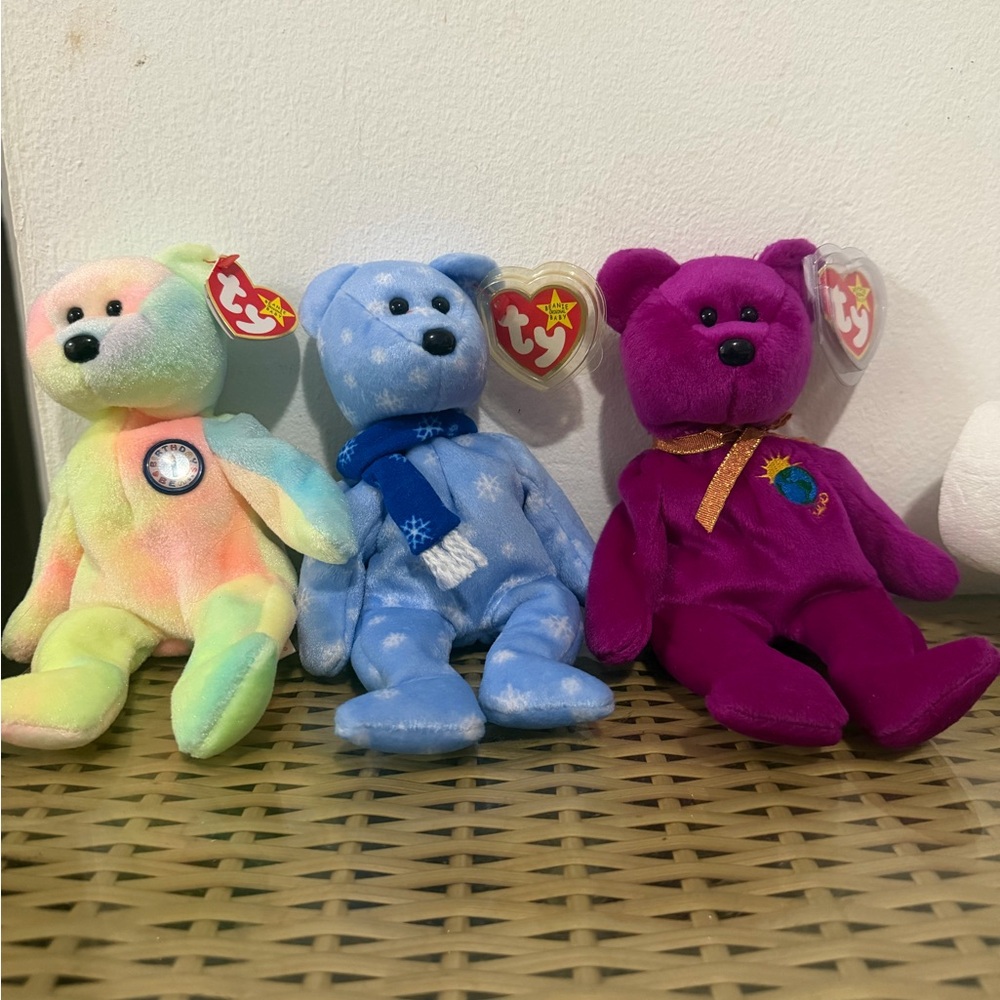 Ty Beanie Babies Millennial (01/01/1999) , Holiday Bear, and Millennium Bear
